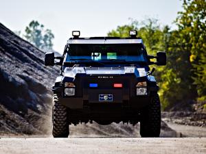 Alpine Armoring Pit-Bull VX 4x4 2011 года 